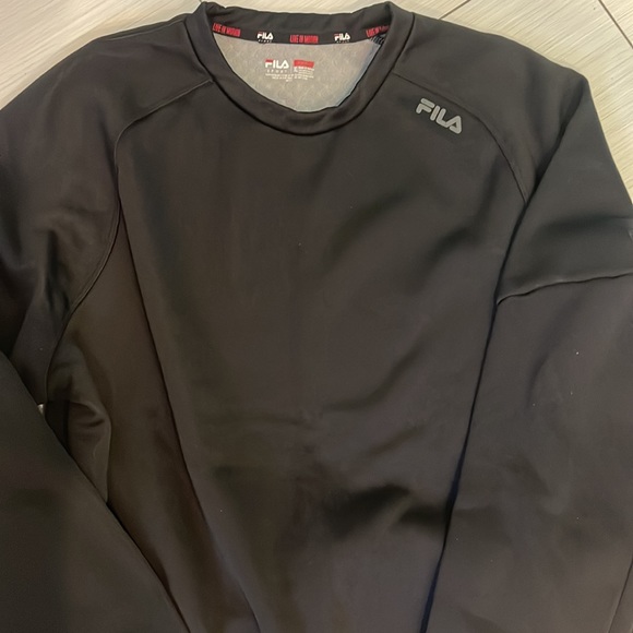 FILA - Like New - Picture 2 of 5